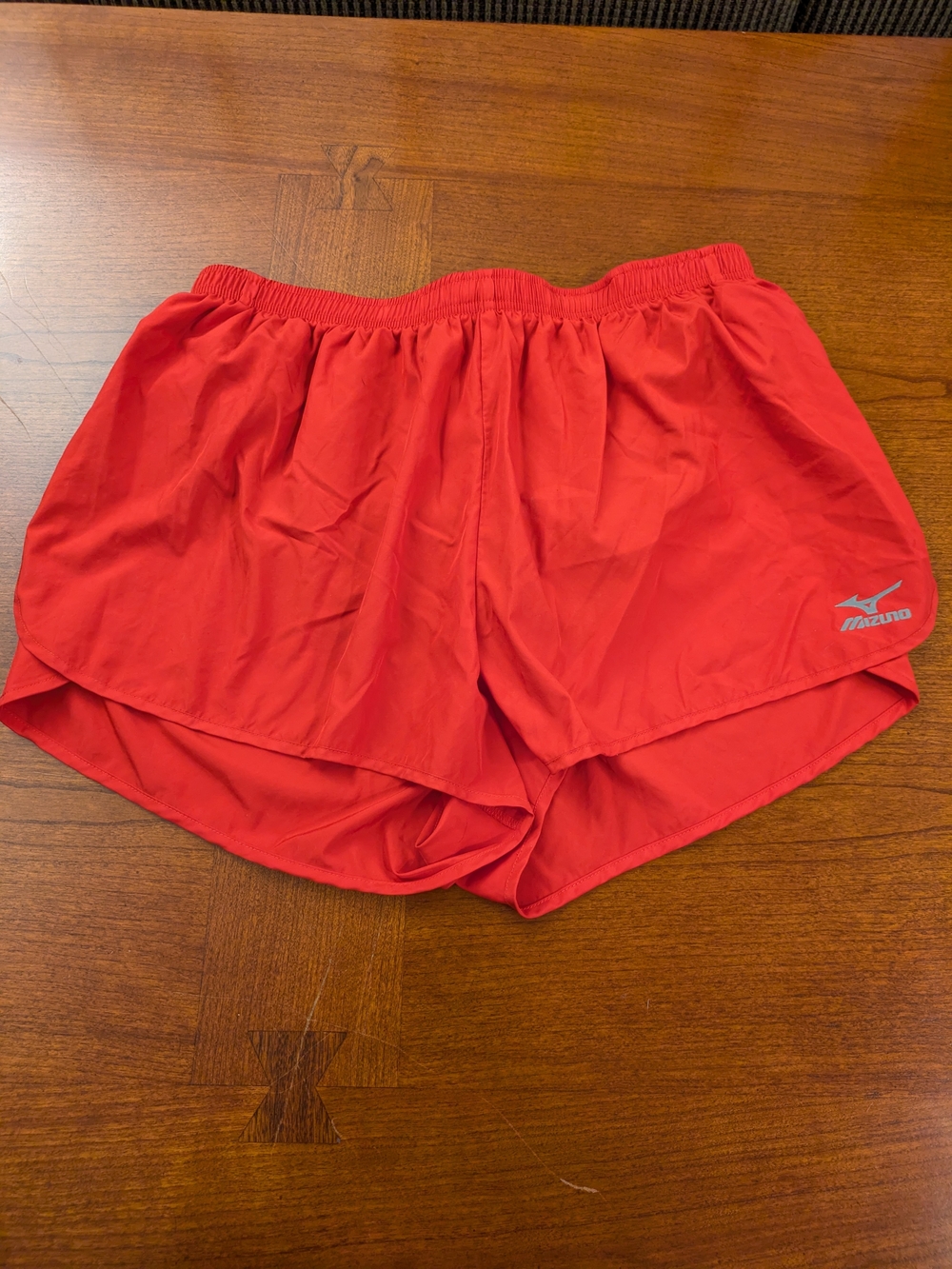 Mizuno Bright Red Women's Athletic Running Shorts Size Large